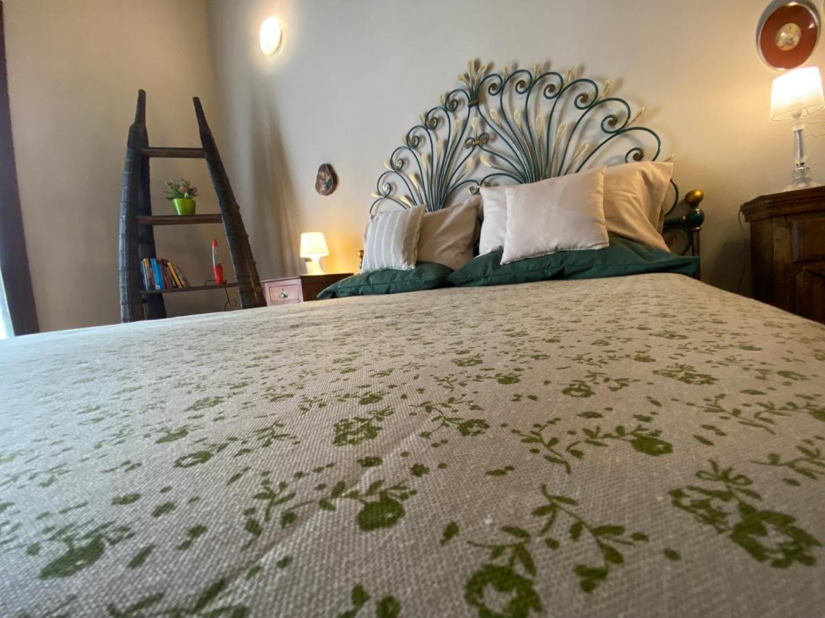 Casa Vetriera Apartment Palermo Bagian luar foto